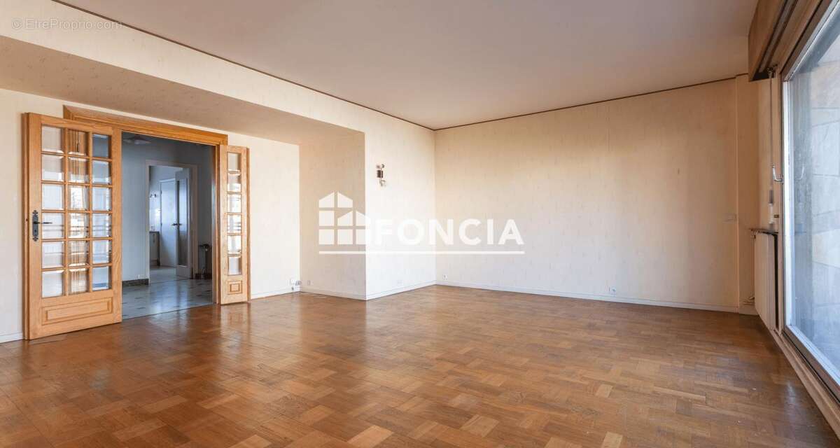 Appartement à BOURG-LA-REINE