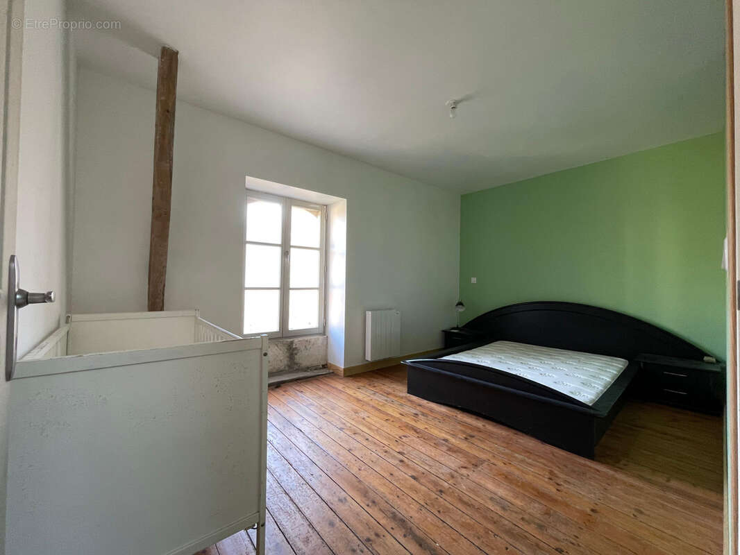 Maison à CEAUX-EN-COUHE
