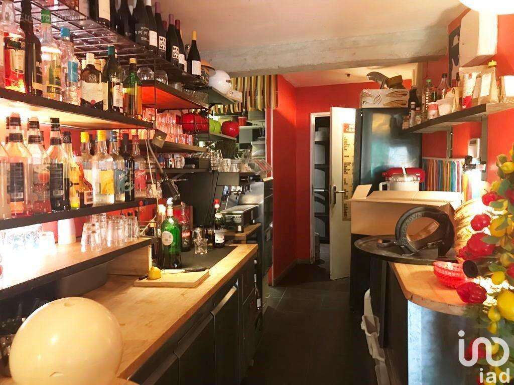 Photo 5 - Commerce à CAUX