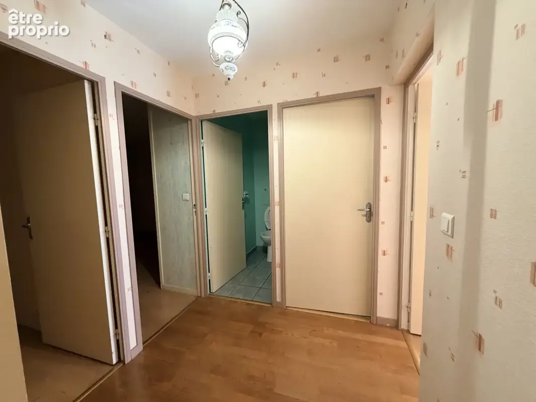 Clermont Ferrand  superbe appartement T5 95 m2, 3 chambres, 2 terrasses de 30 et 25 m2, garage, asc, 260500€ F - photo 10