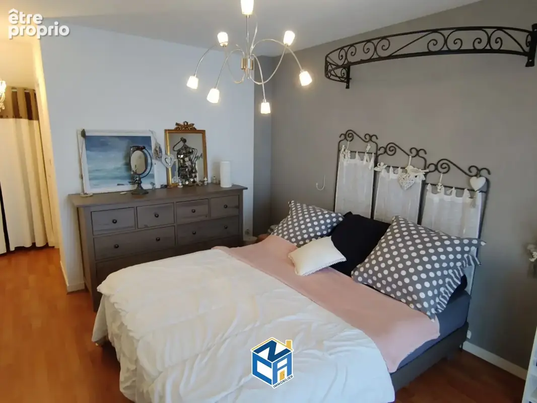 Maison 6 pièces 164 m² à vendre à Saint-Cyr-Sur-Loire (37540) - photo 9