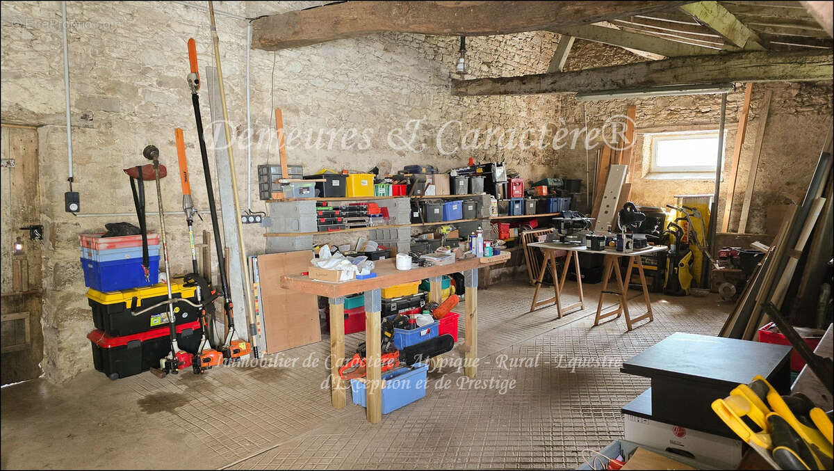 Maison de caractère (1730) sur 1,2 hectare avec dépendances - photo 15