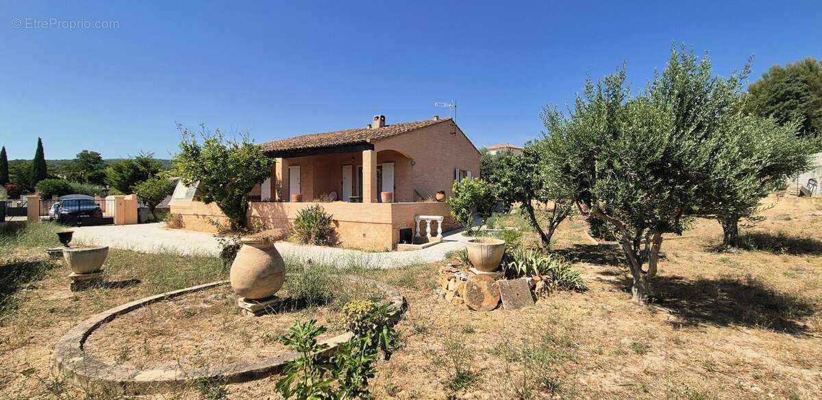 Maison 105 m² à La Ciotat  - photo 2