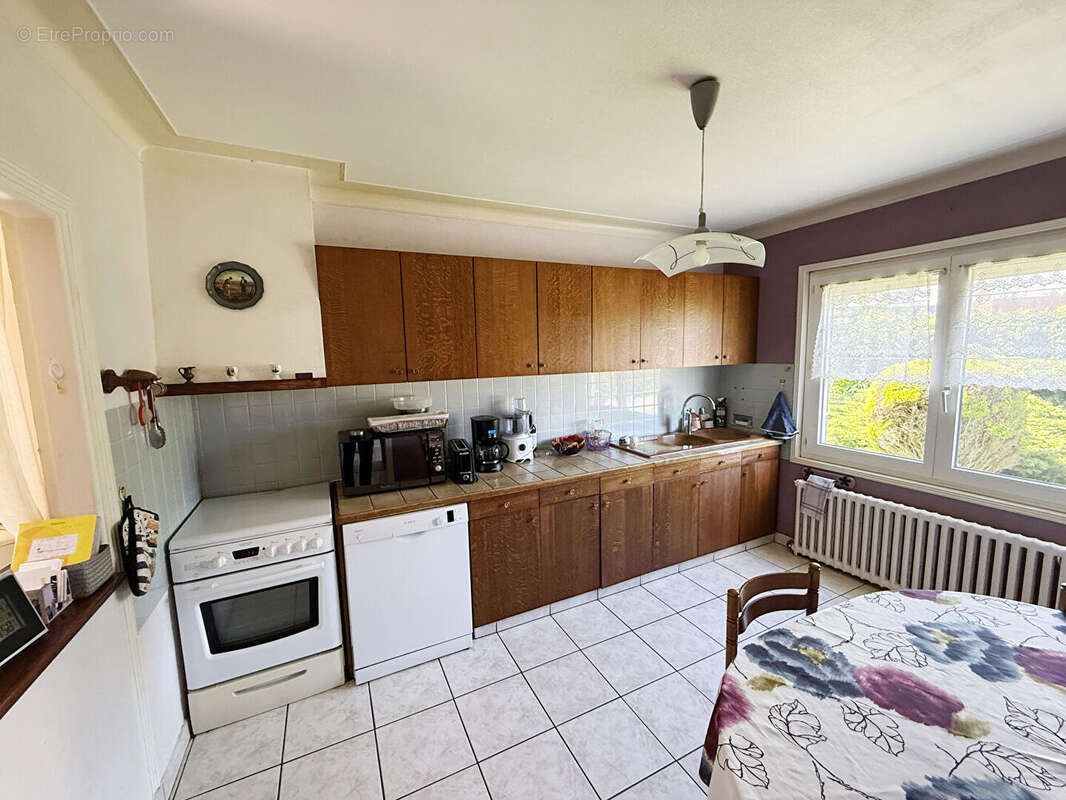Maison de 1964, terrain 2520m2 - photo 7