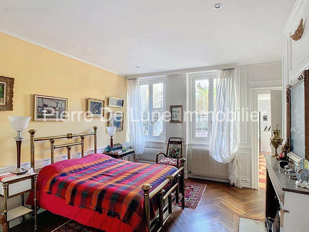 Appartement à LYON-1E
