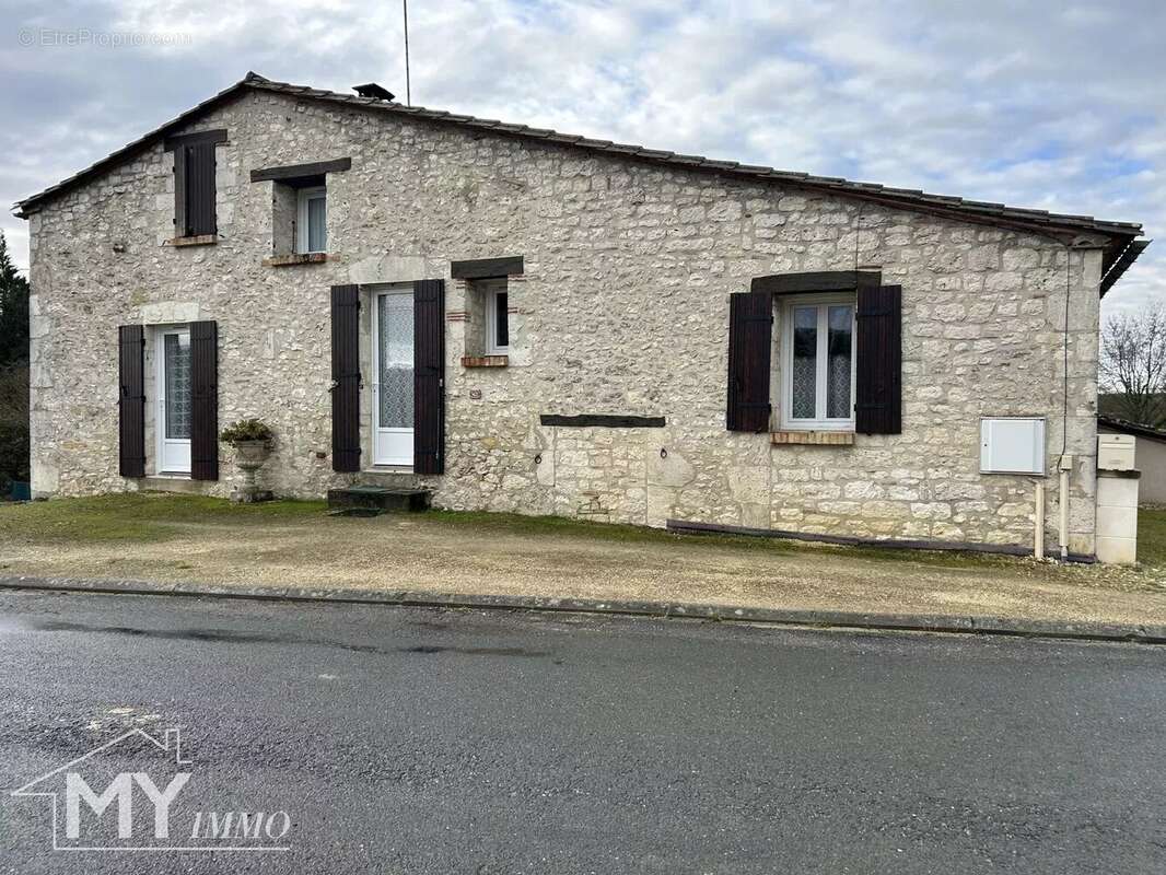 Maison à MONESTIER