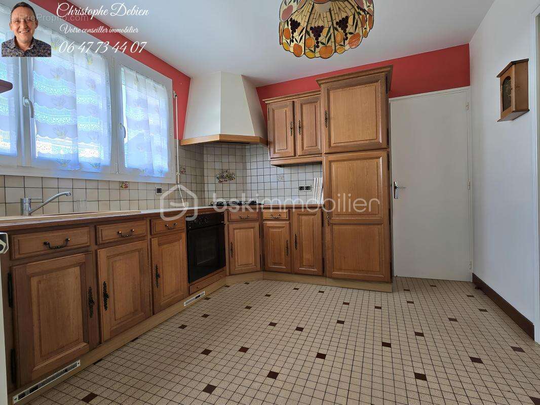 Maison à LES HERBIERS