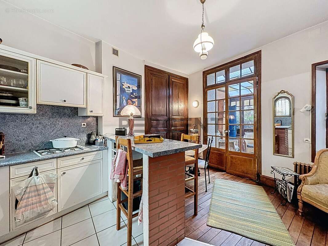 Maison à CHARLEVILLE-MEZIERES