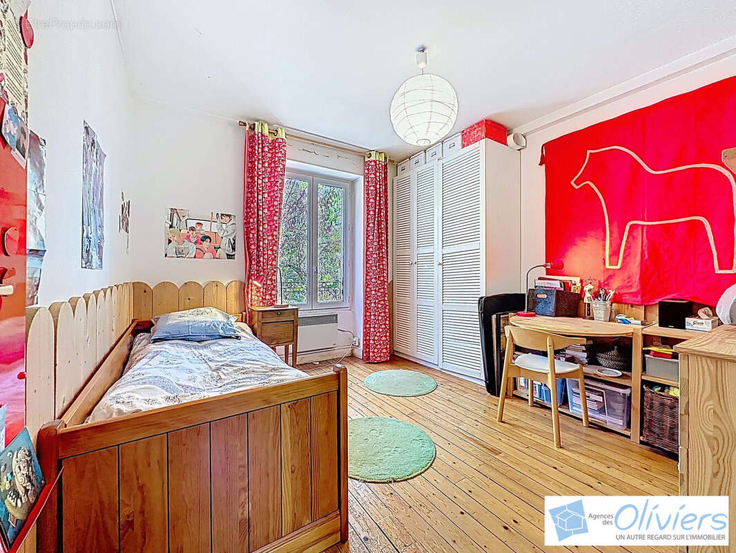 Maison à VOISINS-LE-BRETONNEUX