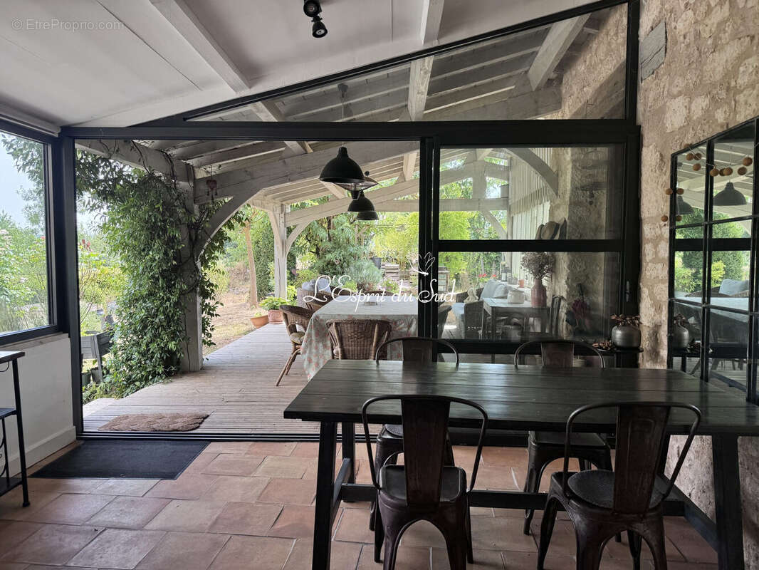 Maison 172 m² à Cahuzac-Sur-Vere  - photo 8