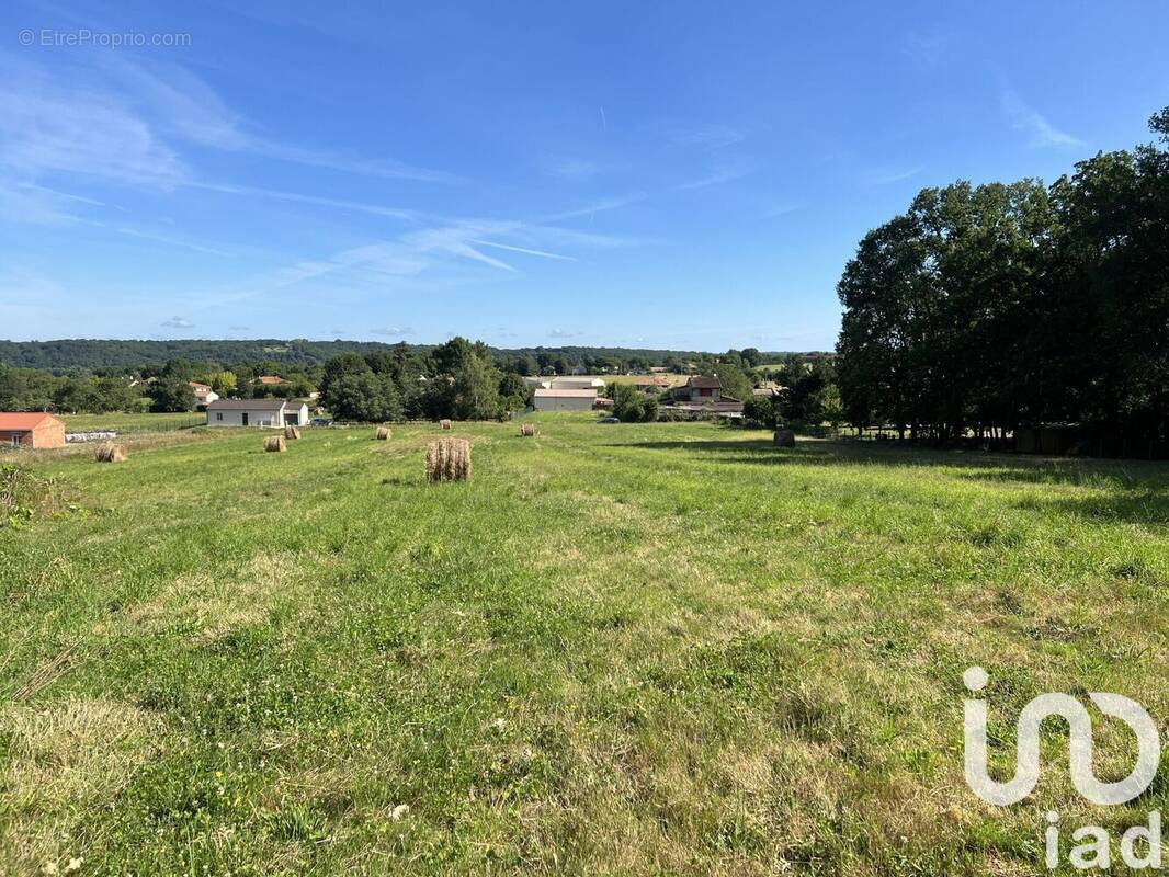 Photo 1 - Terrain à LANQUAIS