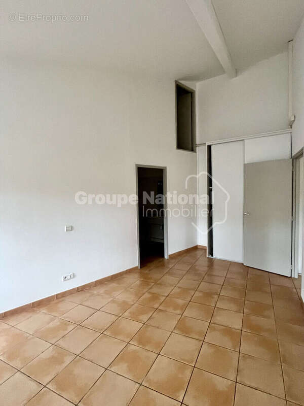 Appartement  Centre ville d'Avignon 2 pièce(s) 67 m2, garage et cave - photo 7
