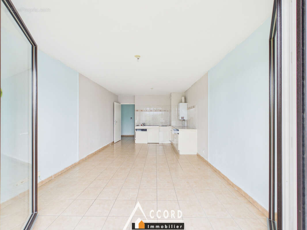 Appartement à SARTROUVILLE