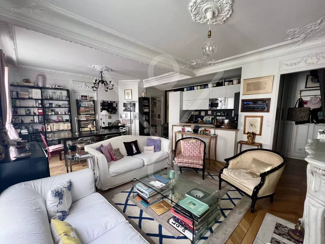 Appartement à PARIS-6E
