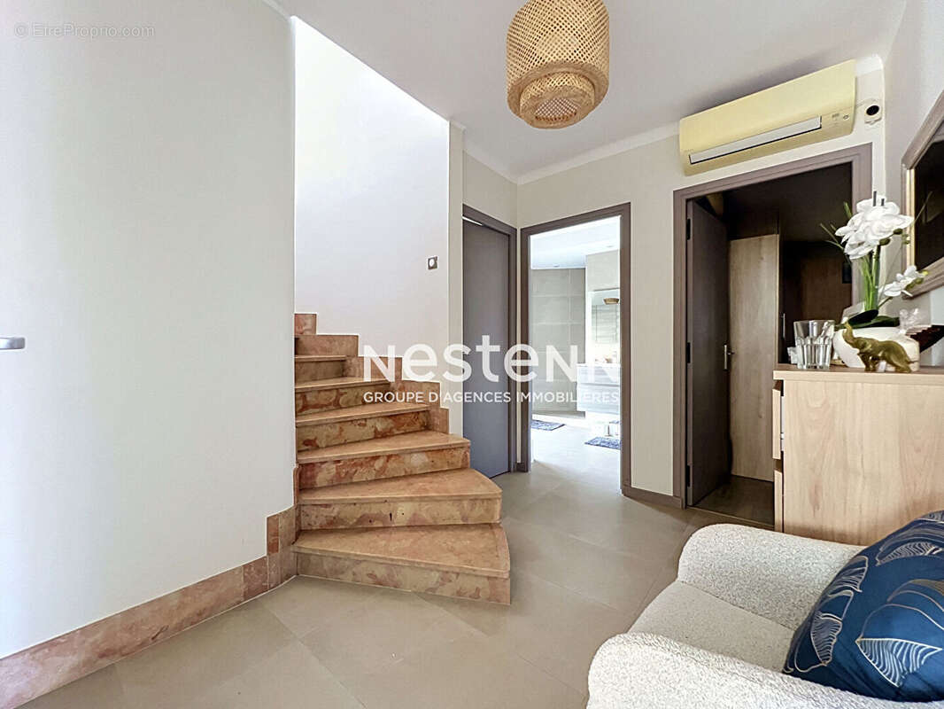 Toit terrasse 75m² en duplex - 5p - 109m² - garage - faible charge - dernier étage - photo 18