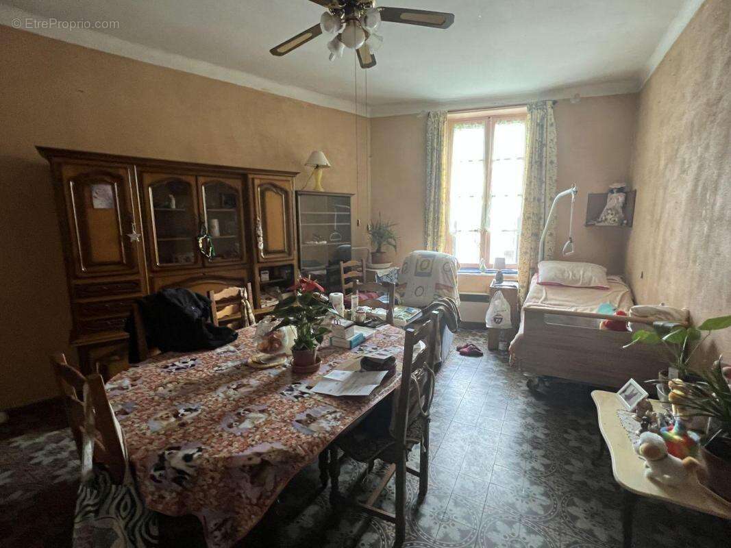 Maison à SAINT-GILLES