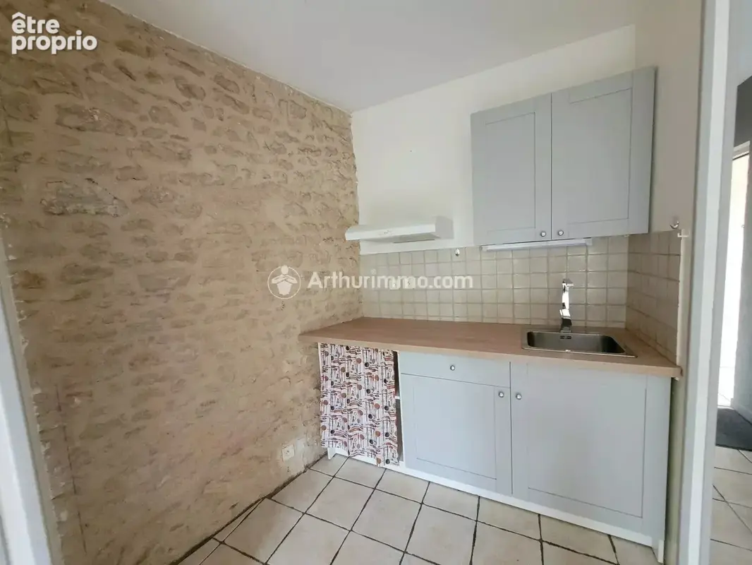 Vente Appartement Saint-jean-d'angely(17400) 108 000ï¿œ - photo 3