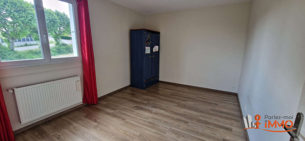 Maison à GENILAC
