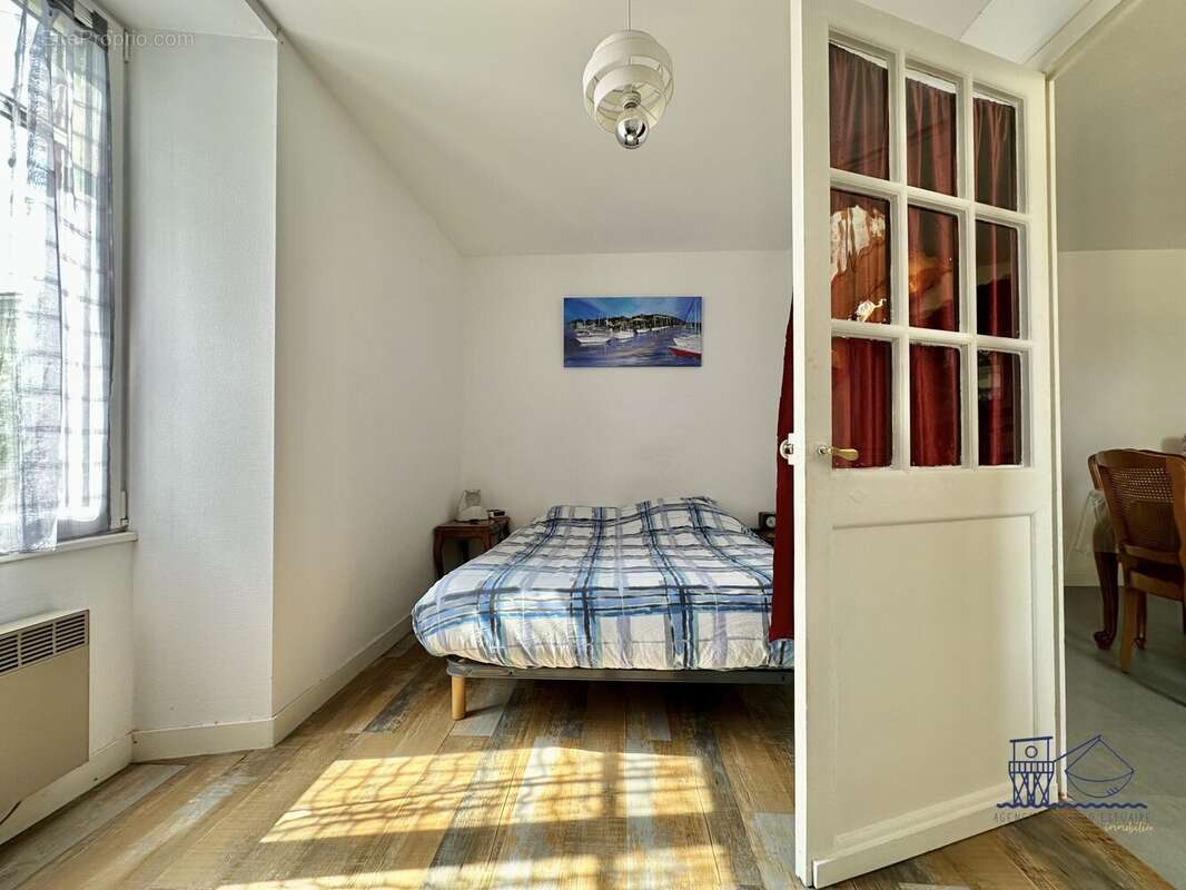 Maison à MORTAGNE-SUR-GIRONDE