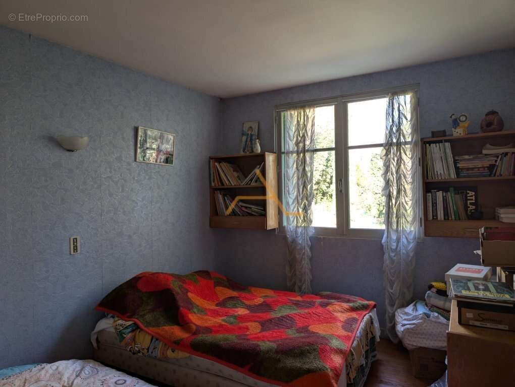 Maison à LE POET-LAVAL