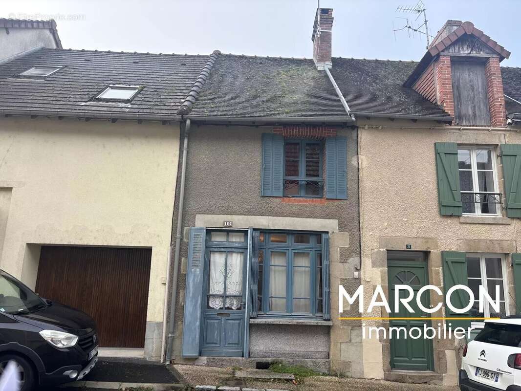 Maison à ARNAC-LA-POSTE