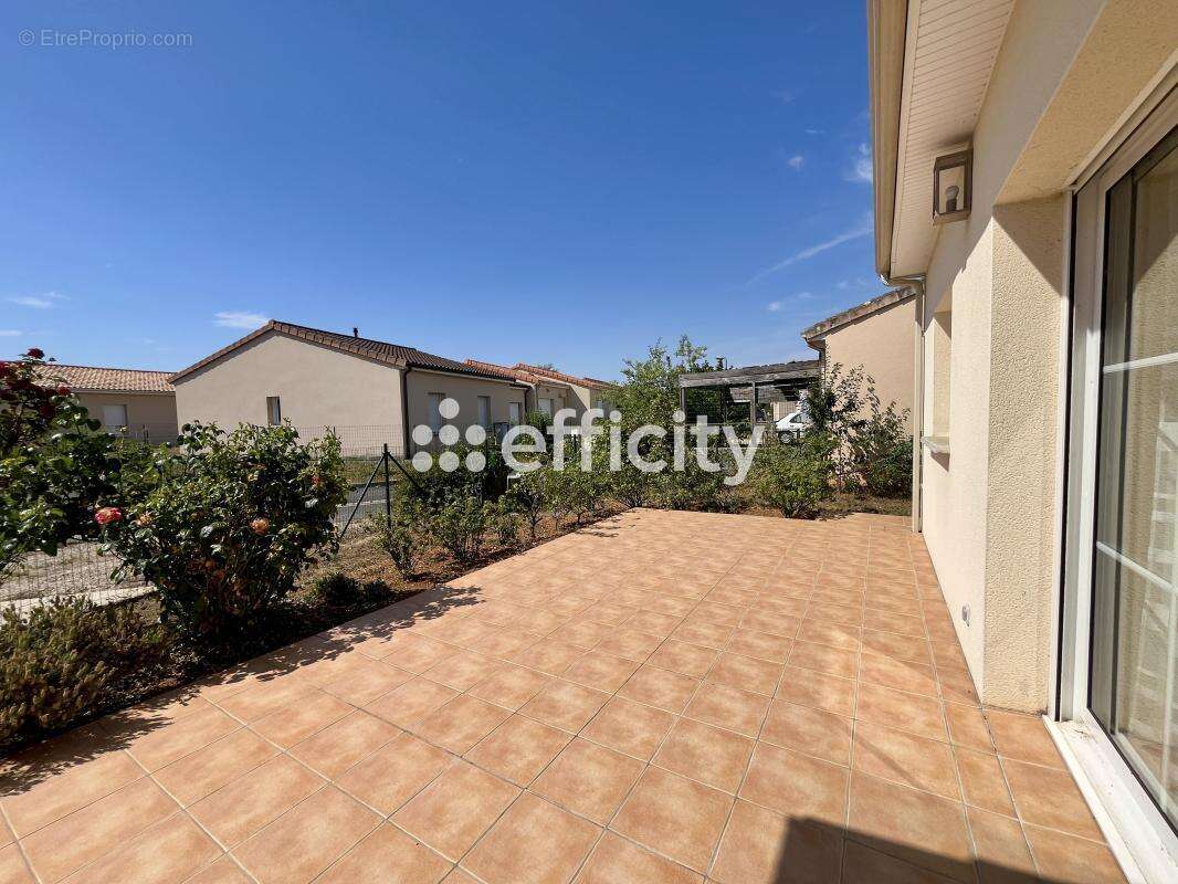 Maison 80 m² à Buxerolles  - photo 14