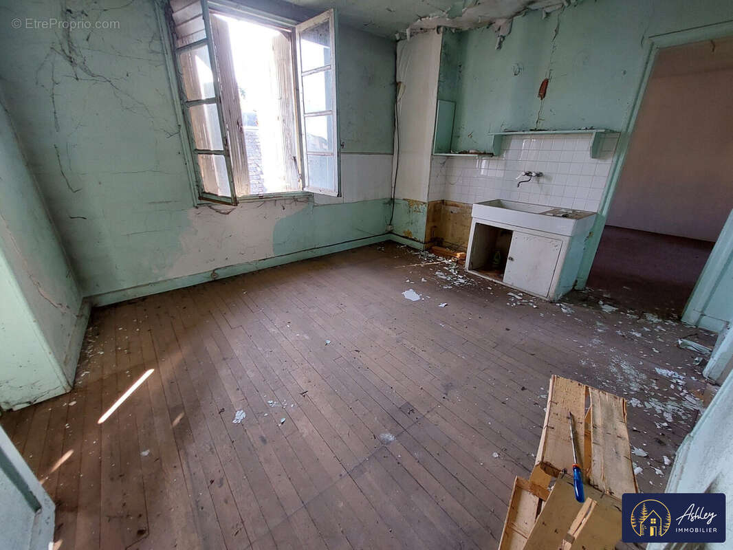 Appartement à NEUVIC