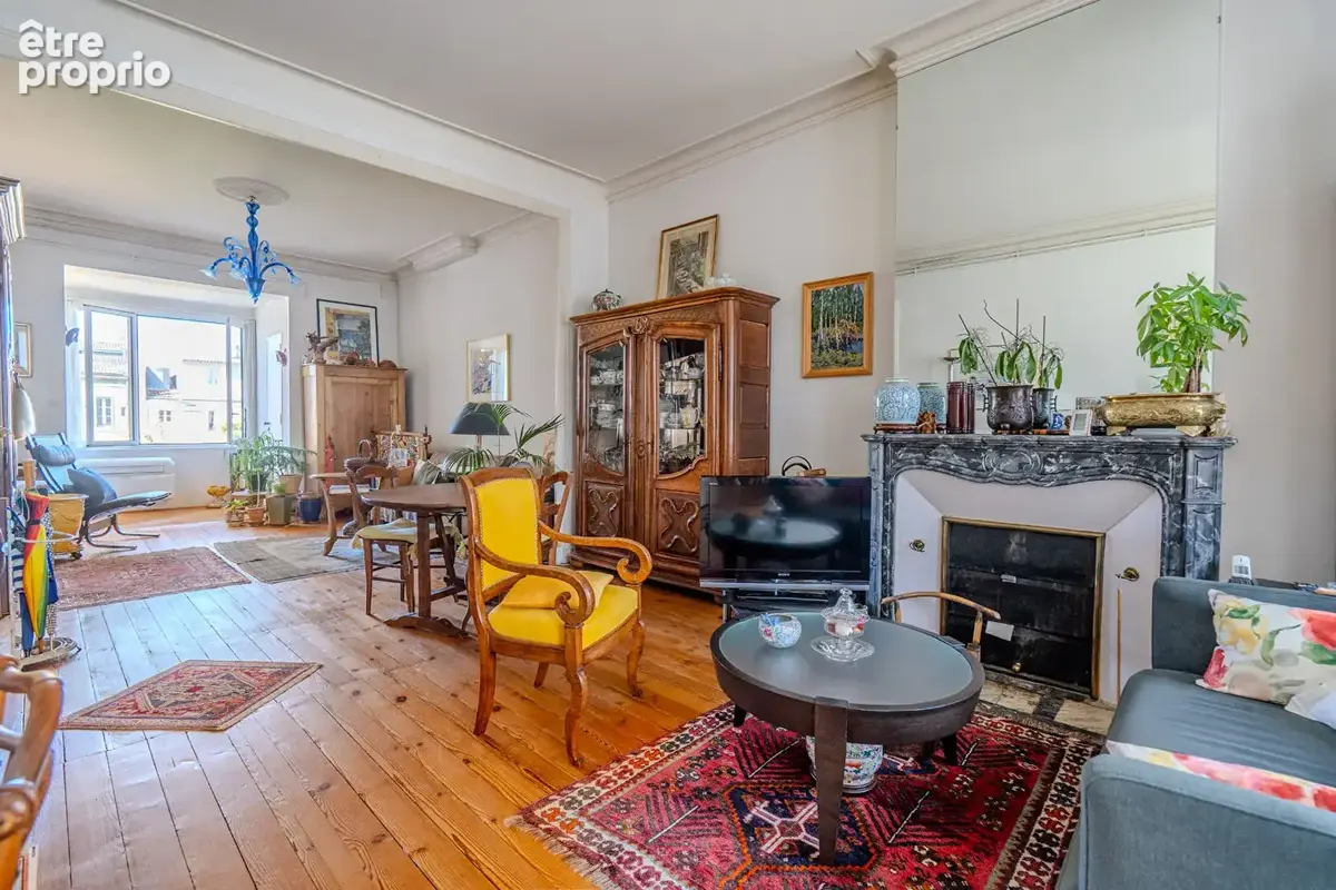 Appartement à BORDEAUX