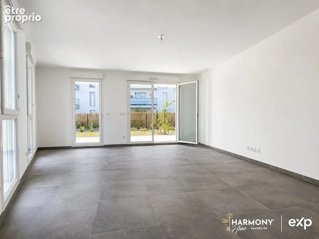 Appartement 71 m² à Marseille-8e  - photo 4