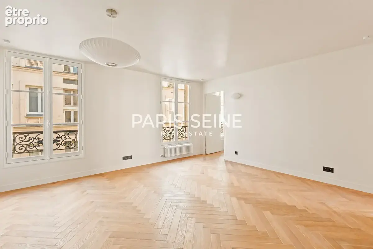 Appartement à PARIS-7E