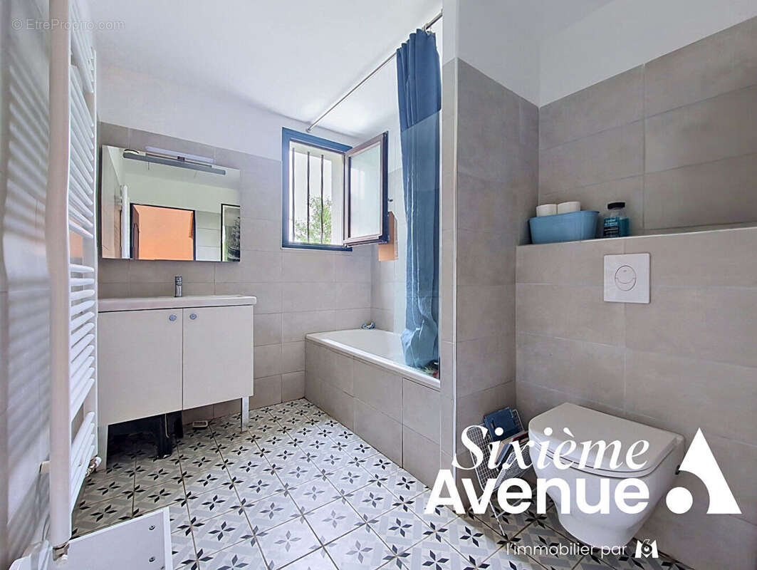 Maison à SAINT-SYMPHORIEN-D'OZON