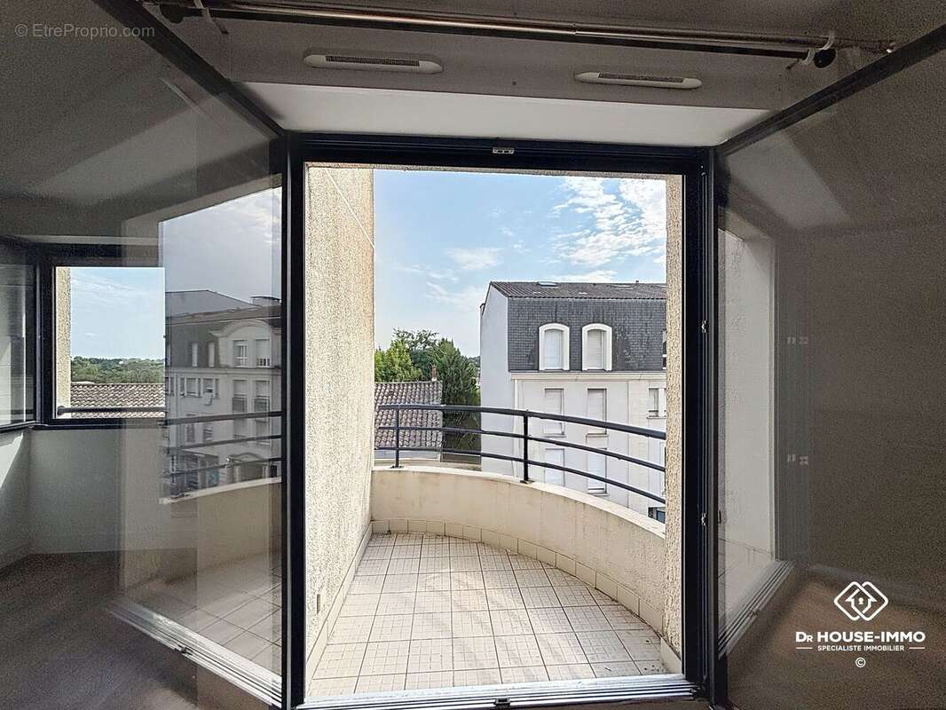 Appartement 72 m² à Merignac  - photo 9