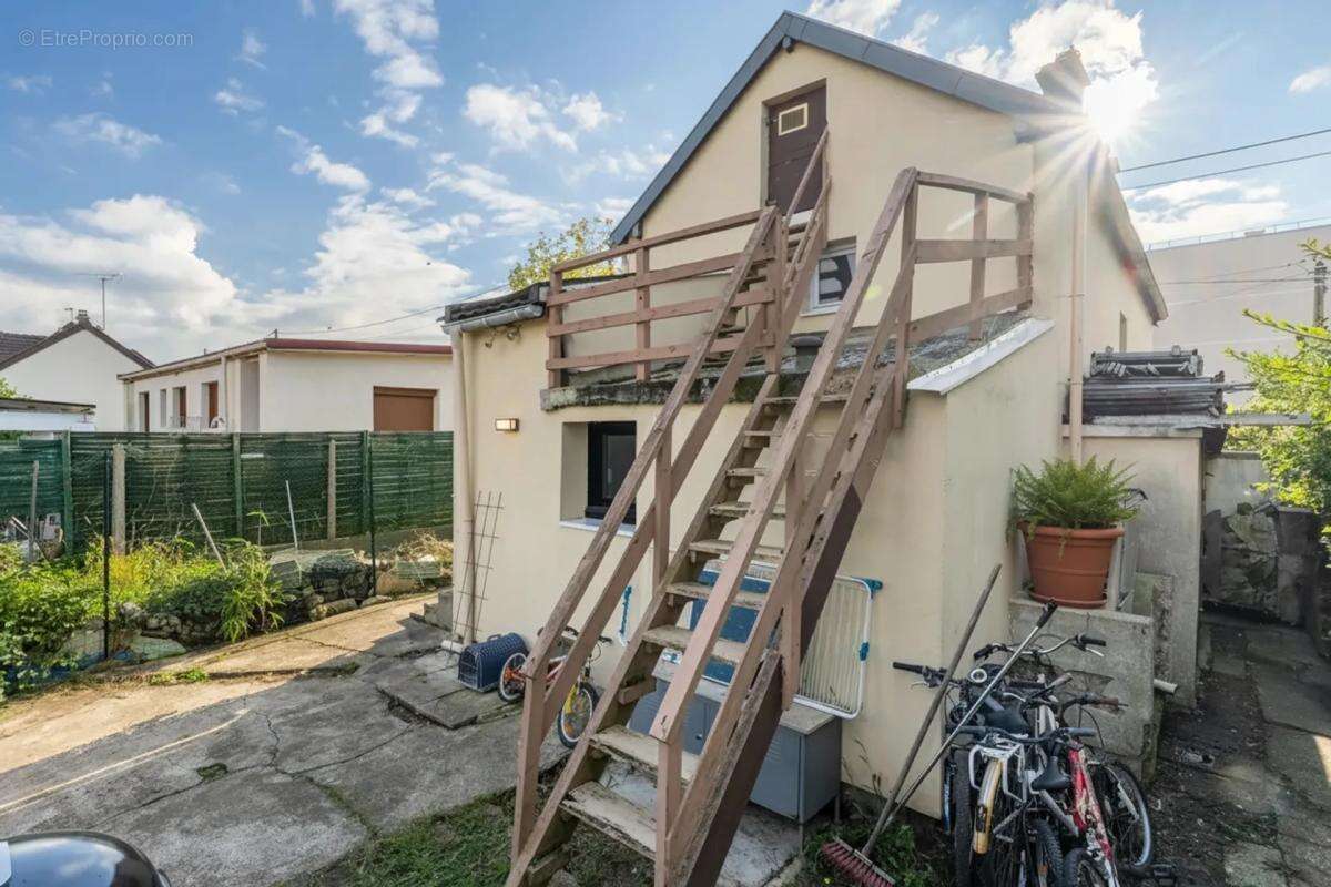 Maison à CARRIERES-SOUS-POISSY