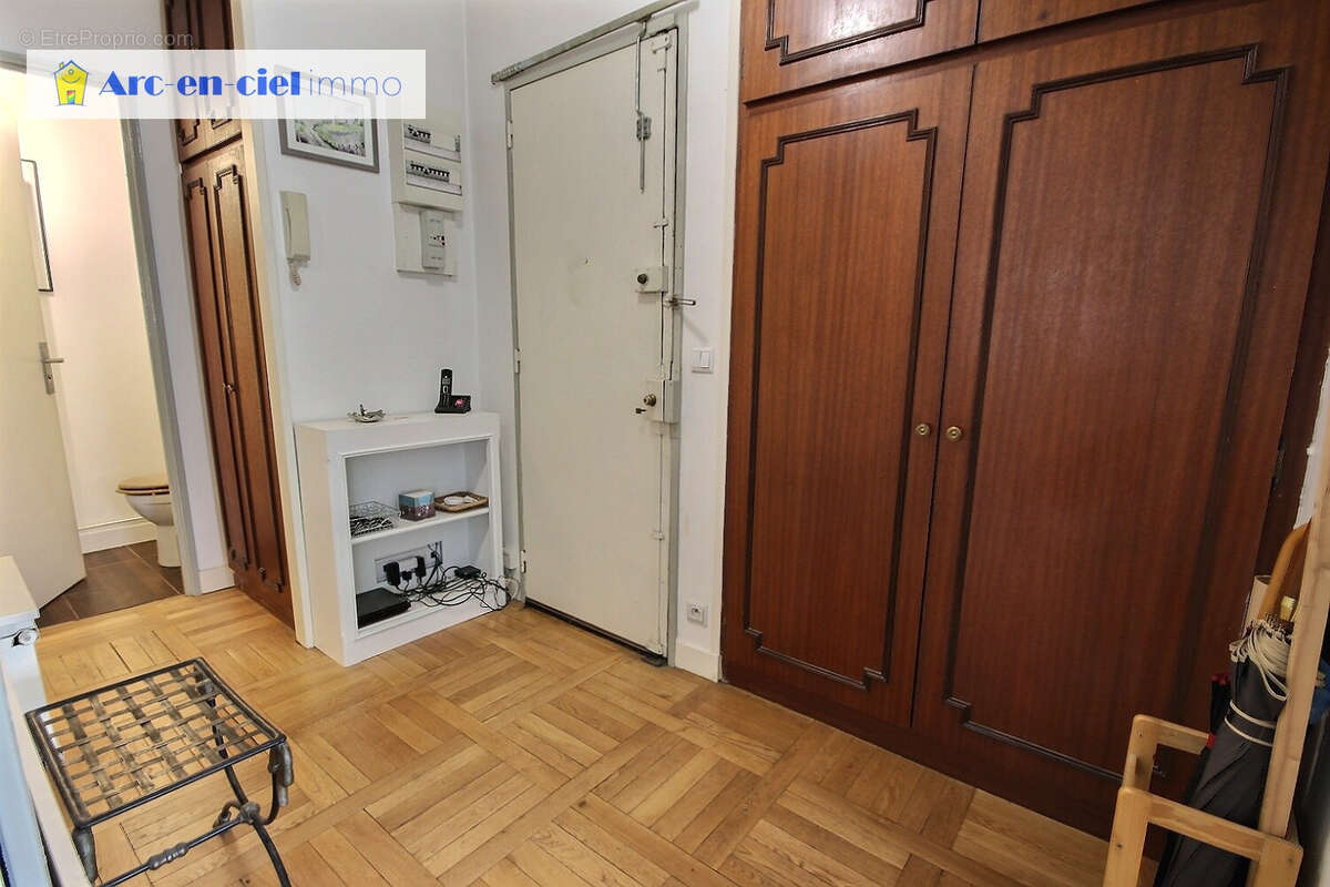 Appartement à PARIS-19E