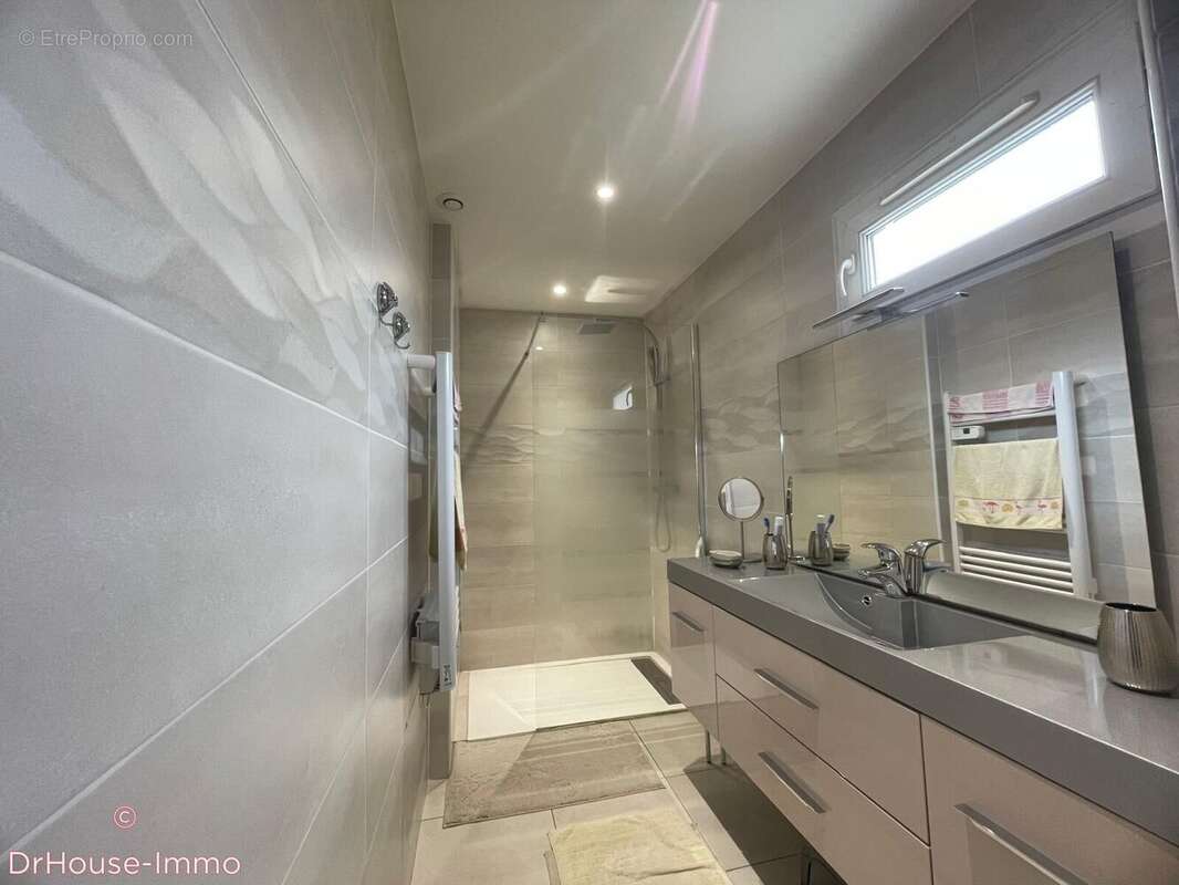 Maison à CHALETTE-SUR-LOING