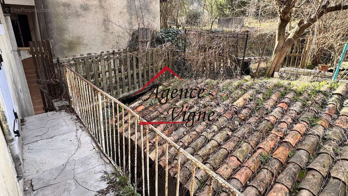 Maison à MOLIERES-SUR-CEZE