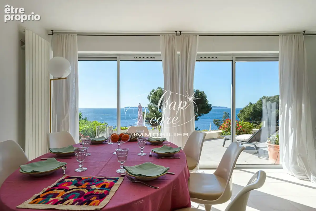 Villa 5 chambres avec piscine et vue mer située proche de l'une des plus belles plages du Lavandou - photo 5