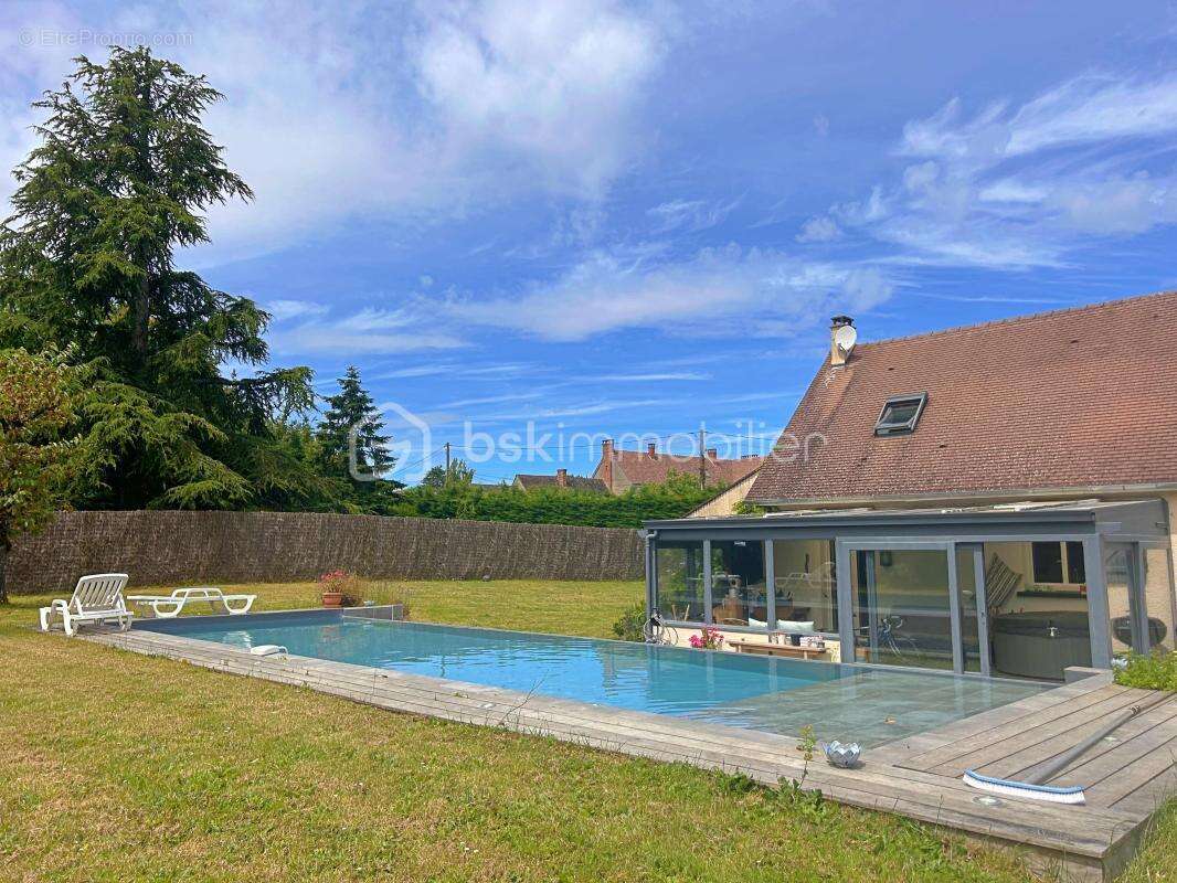 Superbe maison de campagne – 6 pièces – 168 m² - Terrain clos, arboré et sans vis à vis - Très calme ! - photo 2