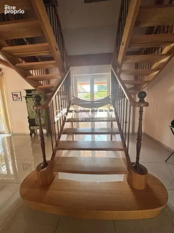 3%COM Propriété composée de 2 Maisons - piscine et jardin - photo 5