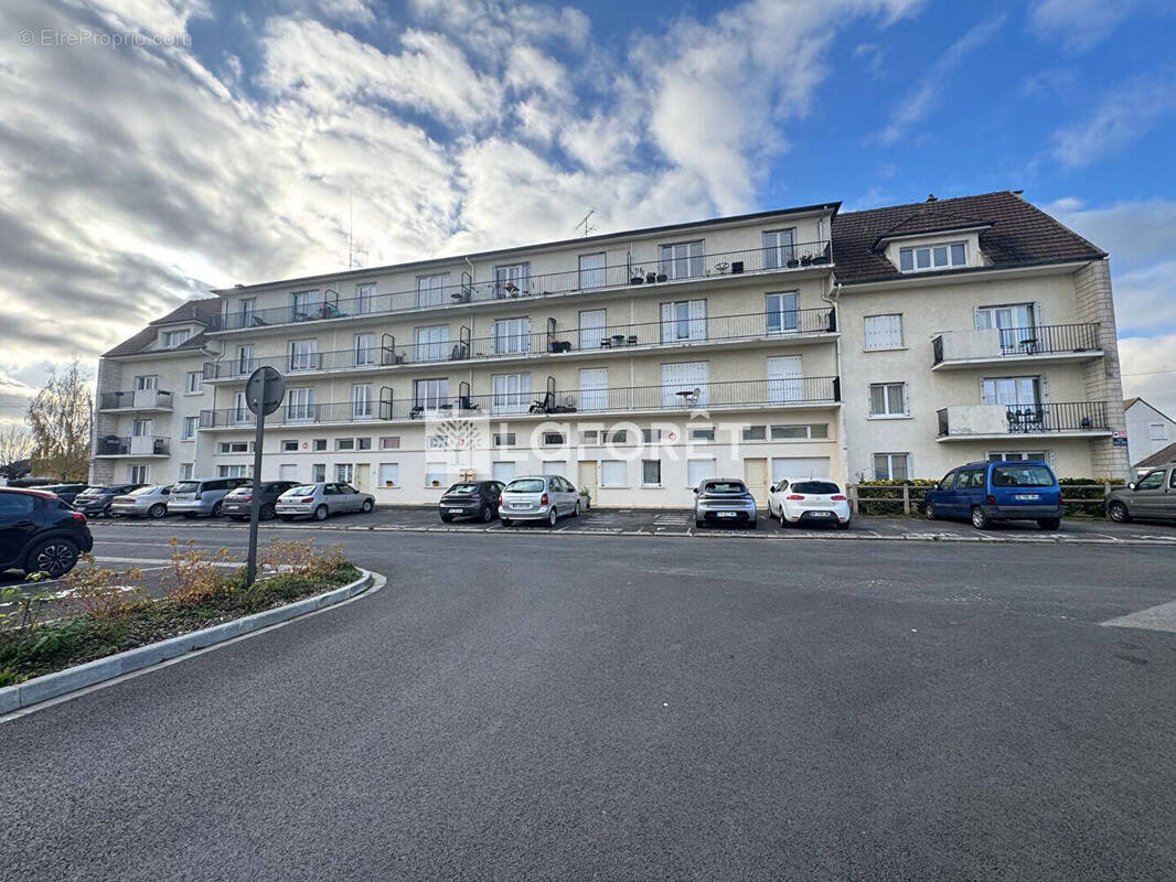 Appartement à VILLERS-SOUS-SAINT-LEU