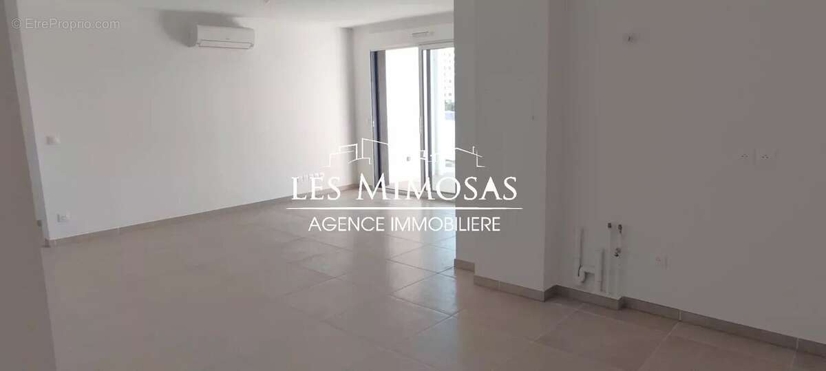 Appartement à FREJUS