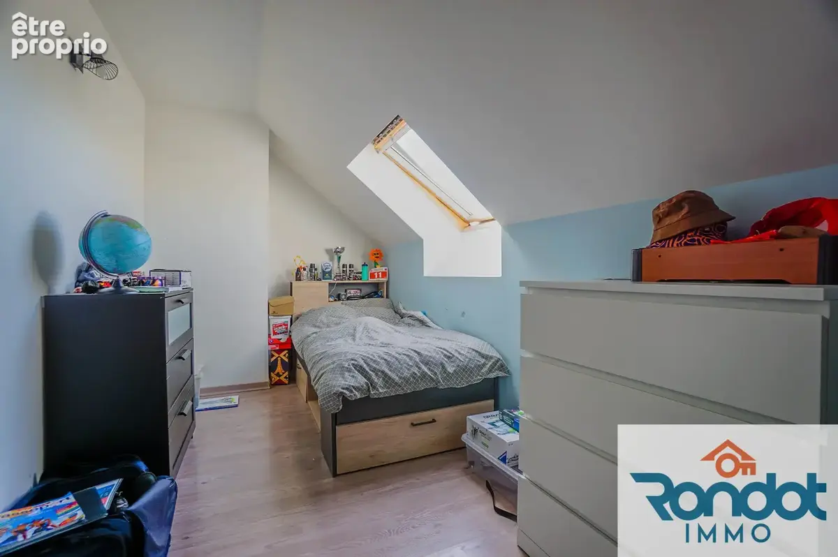 Maison 10 pièces / 7 chambres / 145 m2 / 700 m2 terrain avec piscine - photo 10