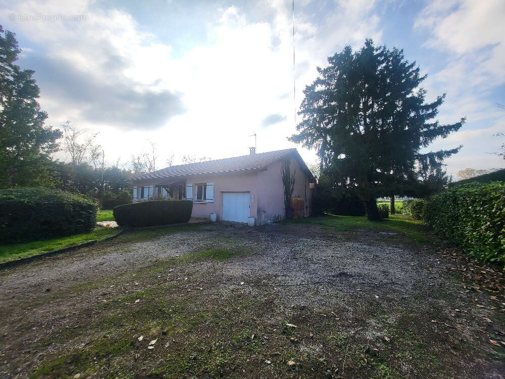 Maison à SAINT-MARCEL