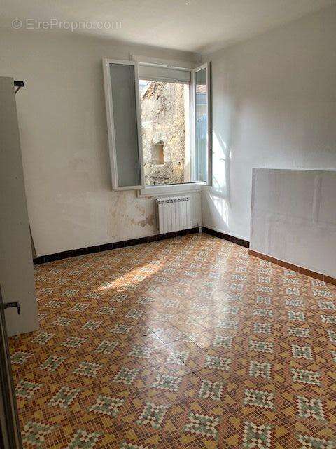 Maison de village type 4 avec grand garage entièrement renovée - photo 8