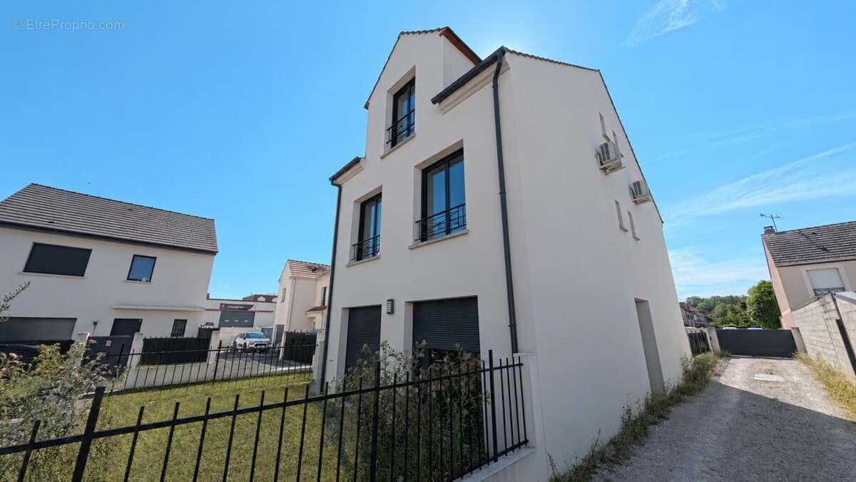 Maison 140 m² à Draveil  - photo 4