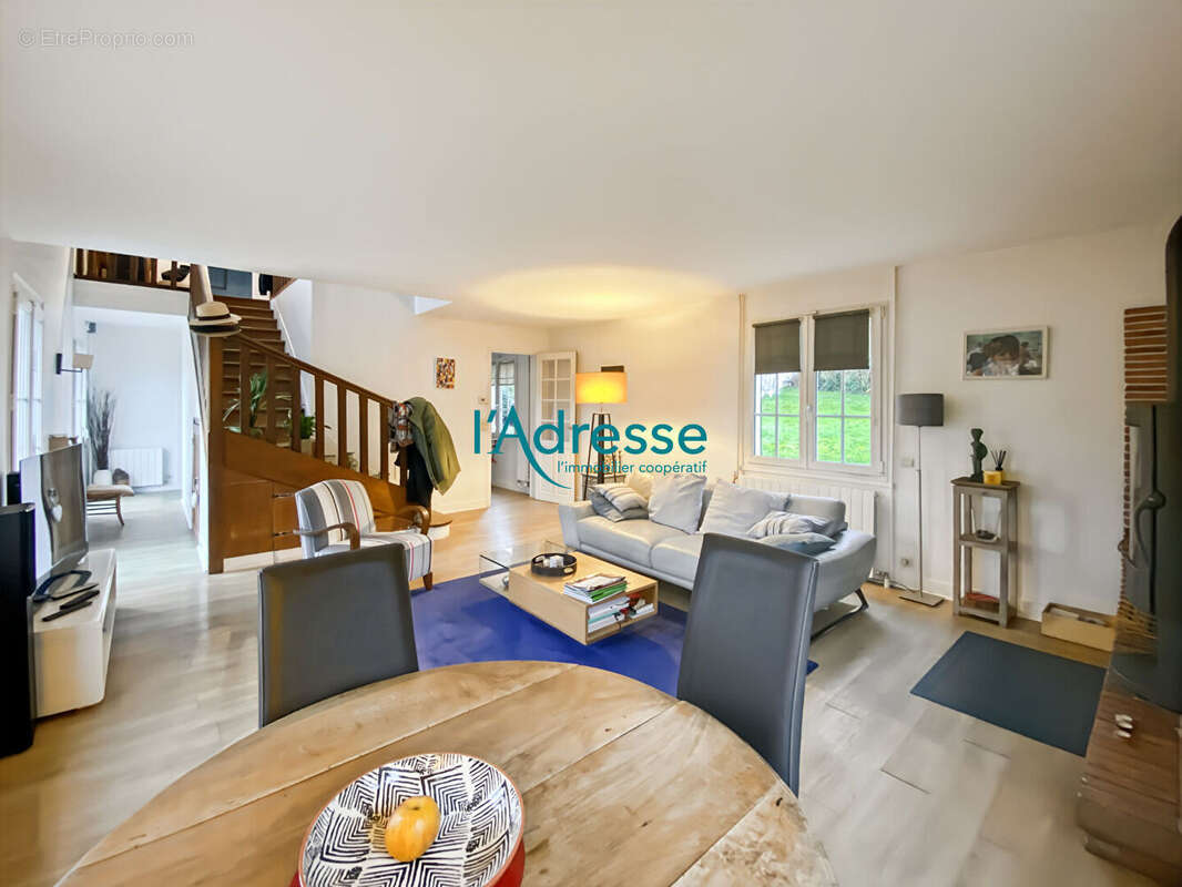 Maison à SERAINCOURT