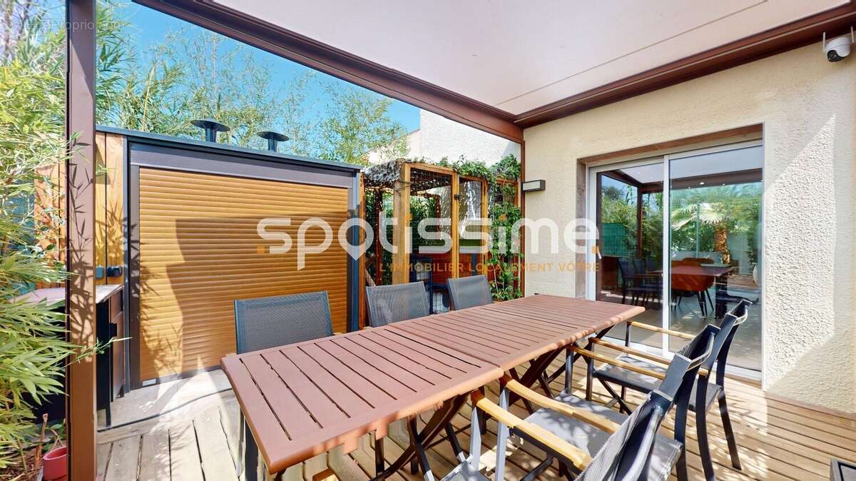 CAP D'AGDE, RICHELIEU - Villa entièrement rénovée avec GARAGE et deux jardins - photo 20