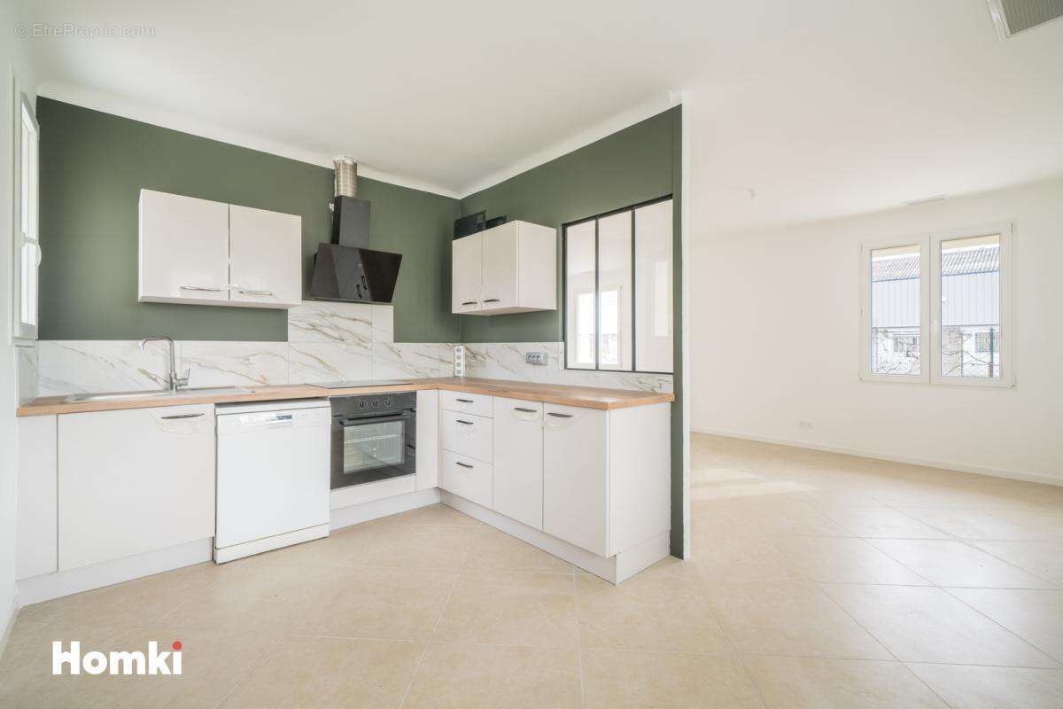 Maison à MONTELIMAR