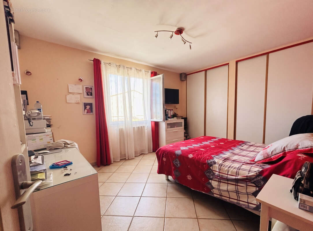 Maison à ENSUES-LA-REDONNE