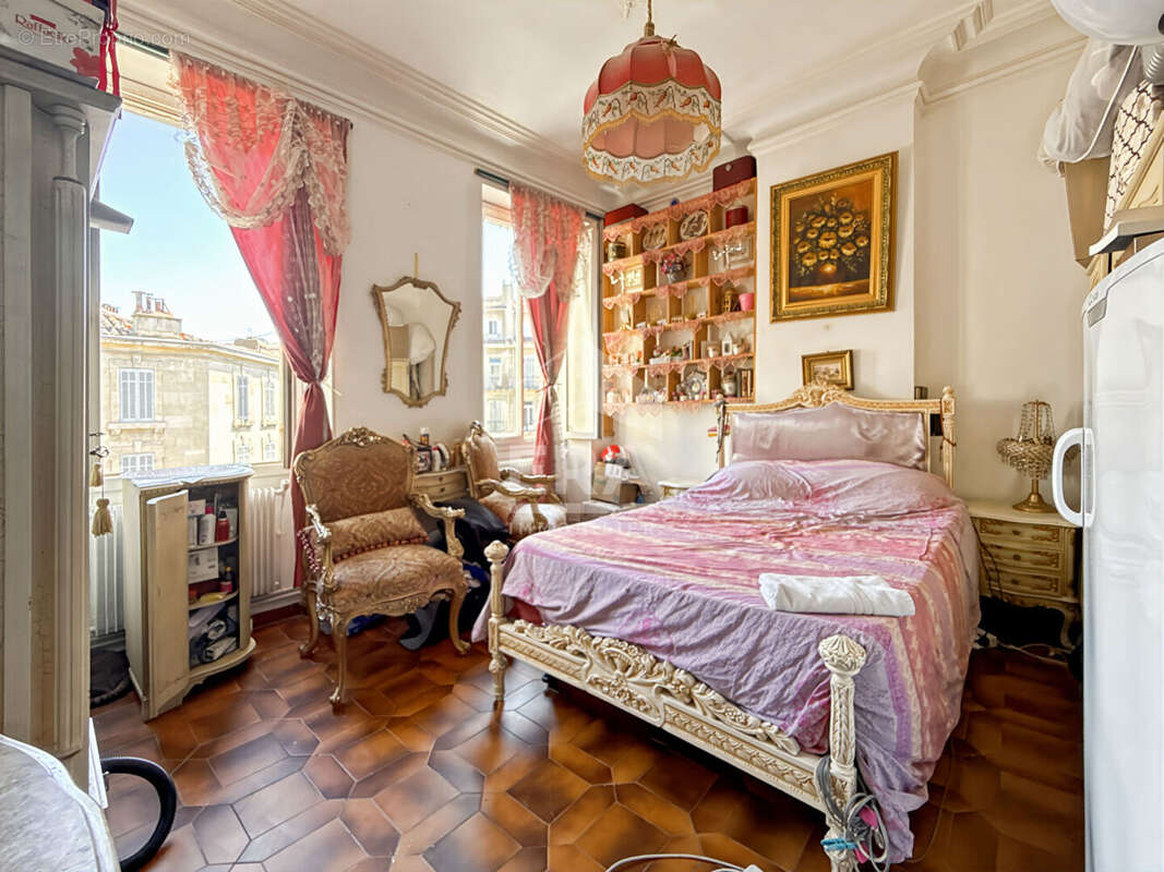 Appartement 84m² à marseille 6e arrondissement - photo 4